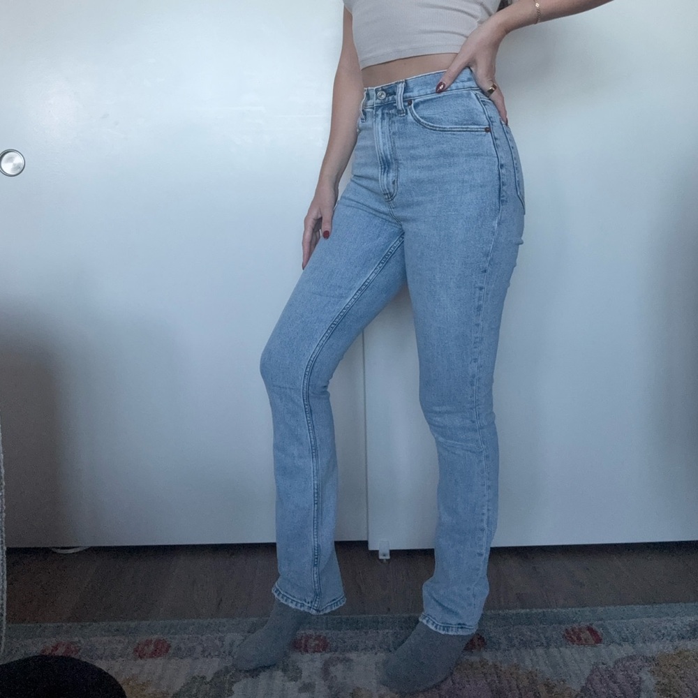 Abercrombie & Fitch Light Blue Curve Love Ultra High Rise 90s Slim Straight Jean